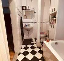 3-Zimmer-Dachgeschoss-Altbauwohnung inkl. großzügigem Spitzboden - kaum Dachschrägen - Darmstadt