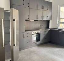 Loftstyle in Gostenhof ! WG-taugliche 4-Zi-Whg., 117m², moderne Einbauküche, im Erdgeschoß - Nürnberg
