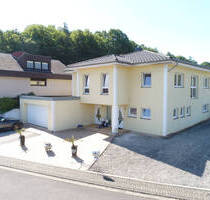 Modernes Einfamilienhaus mit Einliegerwohnung Büro - Losheim am See / Hausbach