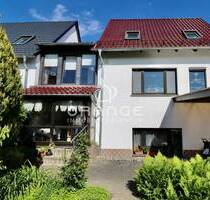 *** Familienfreundliches Wohnen - Raumwunder mit Pool, Garage & Kamin *** - Geithain