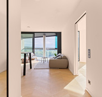 Direkt am Main - Towerlife - Voll möblierte 2-Zimmer-Wohnung - Frankfurt am Main Ostend