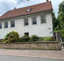 Freistehendes 2 Familienhaus teilvermietet mit Terrasse und großem Garten in Top Lage von Malsfeld