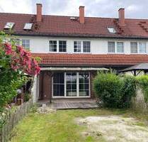 Verkaufsangebot für ein MRH, 4 Zimmer, ca. 100,76 m² Wohn- und Nfl., Ausbaureserve, Parkplatz und VK, ca. 235,2 m² Grundstück (WEG) in 21614 Buxtehude