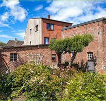 Stadthaus mit Garten und eigener Zufahrt - Garding