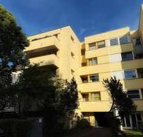Praktisch und ruhig: 2-Zimmer-Wohnung mit Balkon, Aufzug, Stellplatz - Berlin Mariendorf