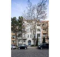 Familienfreundlicher Altbautraum: 3 Zimmer mit sonnigem Balkon zum perspektivischen Eigennutz!! - Berlin Lichterfelde