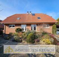 Großer Traumgarten vom Profi angelegt mit viel Platz über 3 Etagen in DHH mit überd. Terrasse- Hinterbebauung ggfs. möglich - Marschacht Eichholz