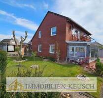1-2 Fam.-Haus mit viel Platz über drei Etagen, Sonnenterrasse & Balkon, div. Garagen & Werkstatt - Langwedel Etelsen