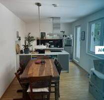 Schöne 3-Zimmer-Wohnung mit offenem Küchenbereich und Dachterrasse - Leverkusen Opladen