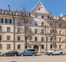 Charmante 2-Zimmer-Wohnung in denkmalgeschütztem Altbau - Im Herzen von München