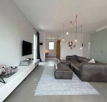 Exklusives Vier-Zimmer-Penthouse mit Designerküche und Lift - Frankfurt am Main