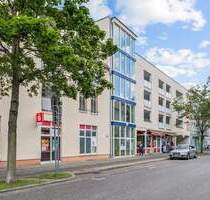 Moderne Dachgeschosswohnung mit Sonnenterrasse im Zentrum von Velten