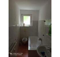 Modernisierte 3 Zimmerwohnung mit Balkon und Tageslichtbad - Oberhausen Klosterhardt-Nord