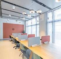 Flexible Arbeitsplätze mit eigenem Schreibtisch in Spaces Werksviertel - München Berg am Laim