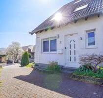 Familienglück in Hagen- Dahl, ca. 135 m² großes Reiheneckhaus mit Kamin, Südgarten, Tageslichtbad