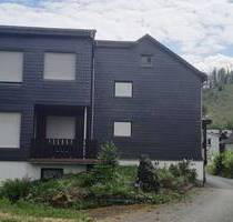 Zentral gelegenes 2 Familienwohnhaus mit Nebengebäude - Dietzhölztal Ewersbach