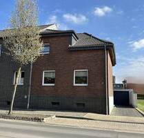 Schickes, kleines Einfamilienhaus mit Garage und Garten, 52382 Niederzier