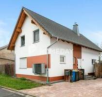 Modernes Einfamilienhaus in Top-Lage: Ökologisch und hochwertig gestaltet in Kirchheim - Kirchheim - Amt Wachsenburg