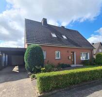 Ennigerloh, ein 1-bis 2 Familienhaus mit vielfältigen Nutzungsmöglichkeiten in bekannter Lage.