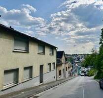 *** Provisionsfrei für den Käufer!! Teilsaniertes 1-2-Familienhaus mit moderner Brennwert-Therme, Wintergarten und so... - Reichenbach