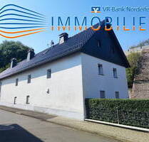 Einfamilienhaus mit Einliegerwohnung in Dahlem Schmidtheim