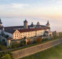 Großzügiges Grundstück in bevorzugter Wohnlage von Höchberg - selten, ruhig, repräsentativ