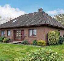 Schickes Einfamilienhaus mit Garten und Garage in der Nähe des Nord-Ostsee-Kanals - Breiholz