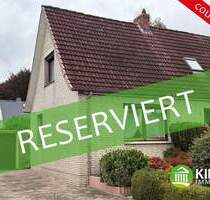 Attraktive Doppelhaus-Hälfte mit 4 Zimmer und herrlichem Garten, in verkehrsruhiger Wohnlage. - Bad Bramstedt