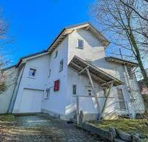 Familienfreundliches Einfamilienhaus mit großzügiger Garage in Wassenach - Andernach