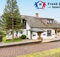 Freistehendes Einfamilienhaus mit Garten, Garage & Weitblick in Eisenschmitt