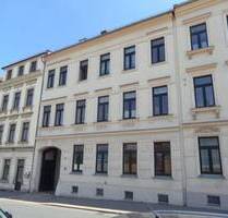 Ab 1.8.25! Zentrumsnahe 1-Raumwohnung mit Stellplatz, Singleküche u. Whirlpool-Wanne! - Zwickau Mitte - West 134