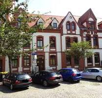 Zentrumsnahe 3-Raum-Wohnung mit Balkon und neuer EBK und opt. Stpl.! - Zwickau Mitte - Nord 121