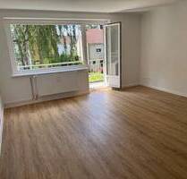 Nähe S-Bahnhof SülldorfErstbezug nach Renovierung, 2 Zi.-Whg.62m², EBK, neues Vollbad, gr. sonniger Balkon 1.070,00 inkl. - Hamburg