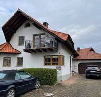 Sehr gepflegtes Einfamilienhaus mit Doppelgarage, PKW-Stellplätzen und Gartenbereich - Endingen