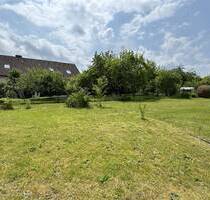 Tolles großes Baugrundstück im Ortskern von Flachslanden