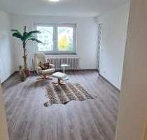 Bezaubernde kernsanierte 3 ZKB Wohnung mit schönem Balkon mit Blick ins Grüne - Königsbrunn