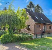 Ohne Käufercourtage! Solides Einfamilienhaus in Krempe zu verkaufen