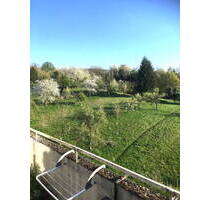 Provisionsfrei! Helle, ruhige 3-Zi.-DG-Whg mit Balkon, Ausblick und Garage - Baden-Baden Haueneberstein
