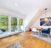 Bestlage Herzogpark: nahe dem Kufsteiner Platz & Isar. Helle 2-Zi.-DG-Wohnung mit Dachterrasse & TG. - München Bogenhausen