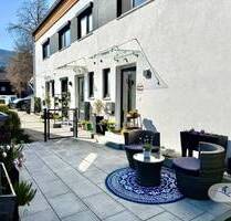 Charmantes Reiheneckhaus mit großzügigem Garten & sonniger Terrasse - Bernau am Chiemsee