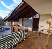 PROVISIONSFREI++KLEINE EINHEIT = DREI-FAMILIENHAUS++VIEL PLATZ auf EINER EBENE++GARTEN++SOFORT FREI - Wangen im Allgäu