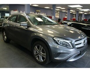 Mercedes-Benz GLA 250 4Matic - Leder - Panorama - Kamera - Navi Gebrauchtwagen