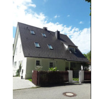 Charmantes Wohnen auf 238 m² mit Blick ins Grüne - Kirchseeon