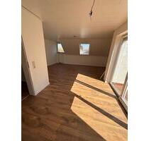 Großzügige 5,5 Zimmer Maisonettewohnung mit 2 Balkonen& Garage - Öhringen