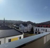 *EXKLUSIVES 2,5 ZIMMER-PENTHOUSE *AUFZUG *TIEFGARAGE * BARRIEREFREI *ERSTBEZUG - Königswinter