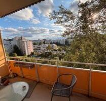Möblierte 2-Zimmer-Wohnung mit Balkon am Park Wilmersdorf - Berlin Charlottenburg-Wilmersdorf
