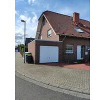 Provisionsfreie Doppelhaushälfte mit Garage und Keller - Hückelhoven