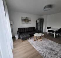 Attraktive, möblierte 2-Zimmer-Wohnung mit Balkon und Klimaanlage - Pirmasens