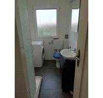 Stuttgart möbiliziert Vier Zimmer Wohnung 7Km von Zentrum