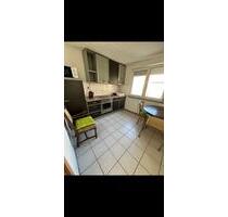 Zweifamilienhaus zu vermieten! 6 Zimmer, 2 Küchen, Badezimmer! - Groß-Rohrheim